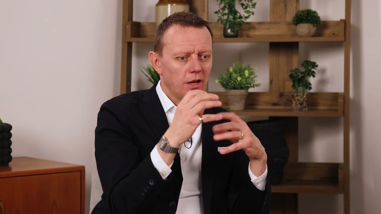 How digital fluency and HR operations are reshaping senior HR careers | Frazer Jones