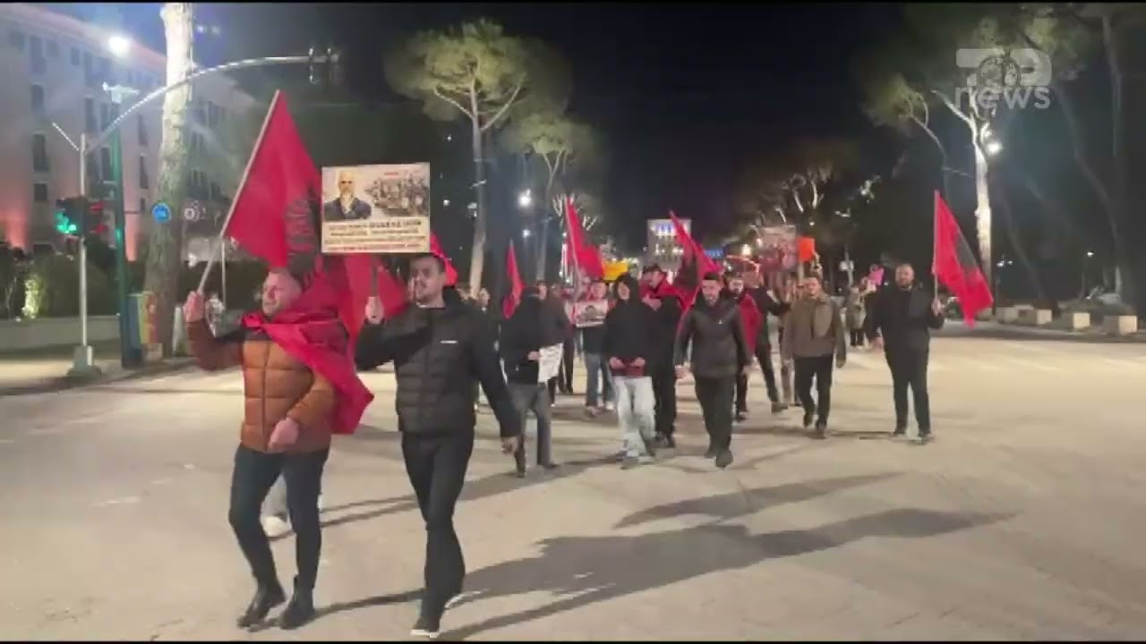 Top News - Protesta kombëtare e ‘Shqipëria Bëhet’, mbështetësit e Lapaj mblidhen para Kryeministrisë