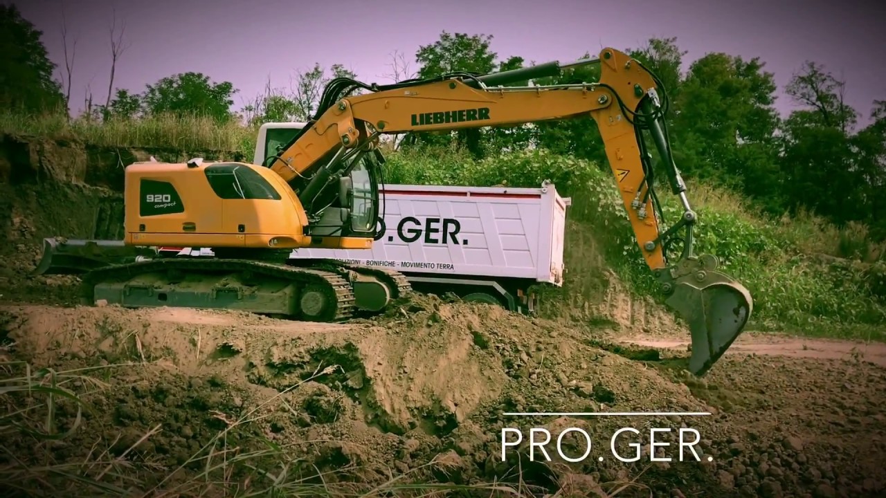 LIEBHERR R 920 Compact