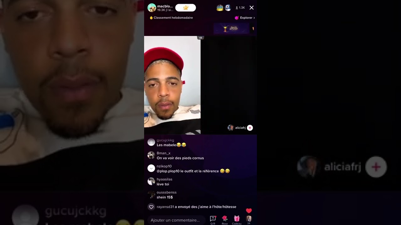 Macbloody veux faire cuir ça merguez dans le balcon ouvert de madame