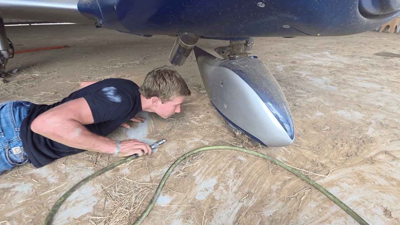 17yr Old Bought Abandoned Airplane... Will It Start