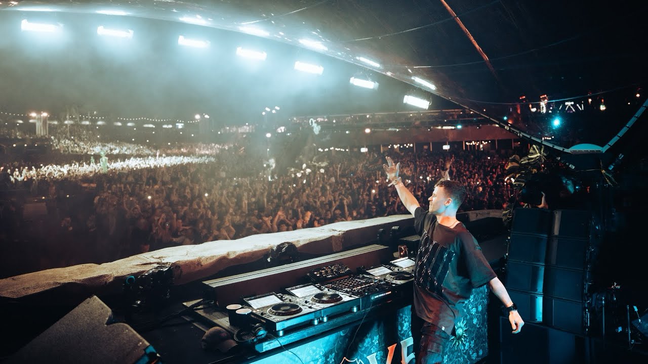 Afrojack - Take Over Control (feat. Eva Simons) (Maddix Remix) - LIVE at Tomorrowland Brasil