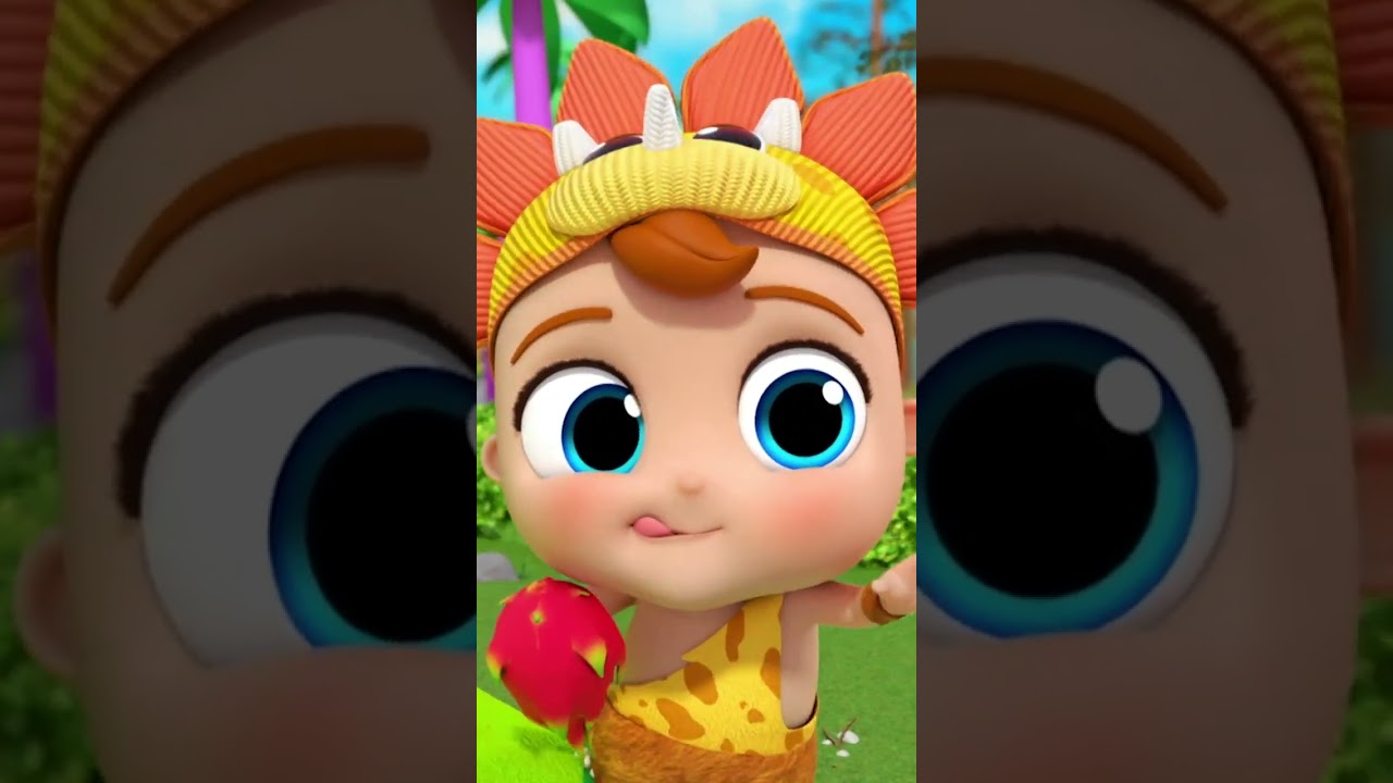 Meyveler &Ccedil;ok Y&uuml;ksekte! 🍎😲 Can Bebek Ağa&ccedil;taki Meyvelere Yetişemiyor | Little Angel T&uuml;rk&ccedil;e