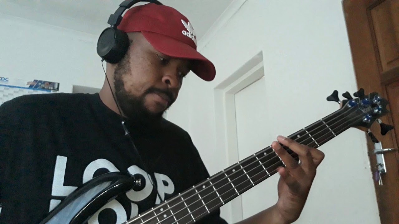 Vee On Bass