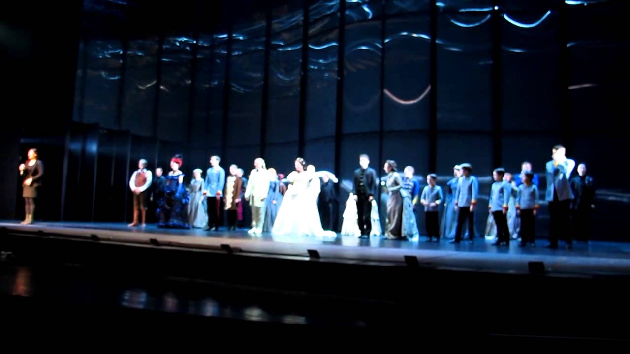 Elisabeth das Musical 11,01,2015 Shanghai Tour Denieren Applause and Fans Song