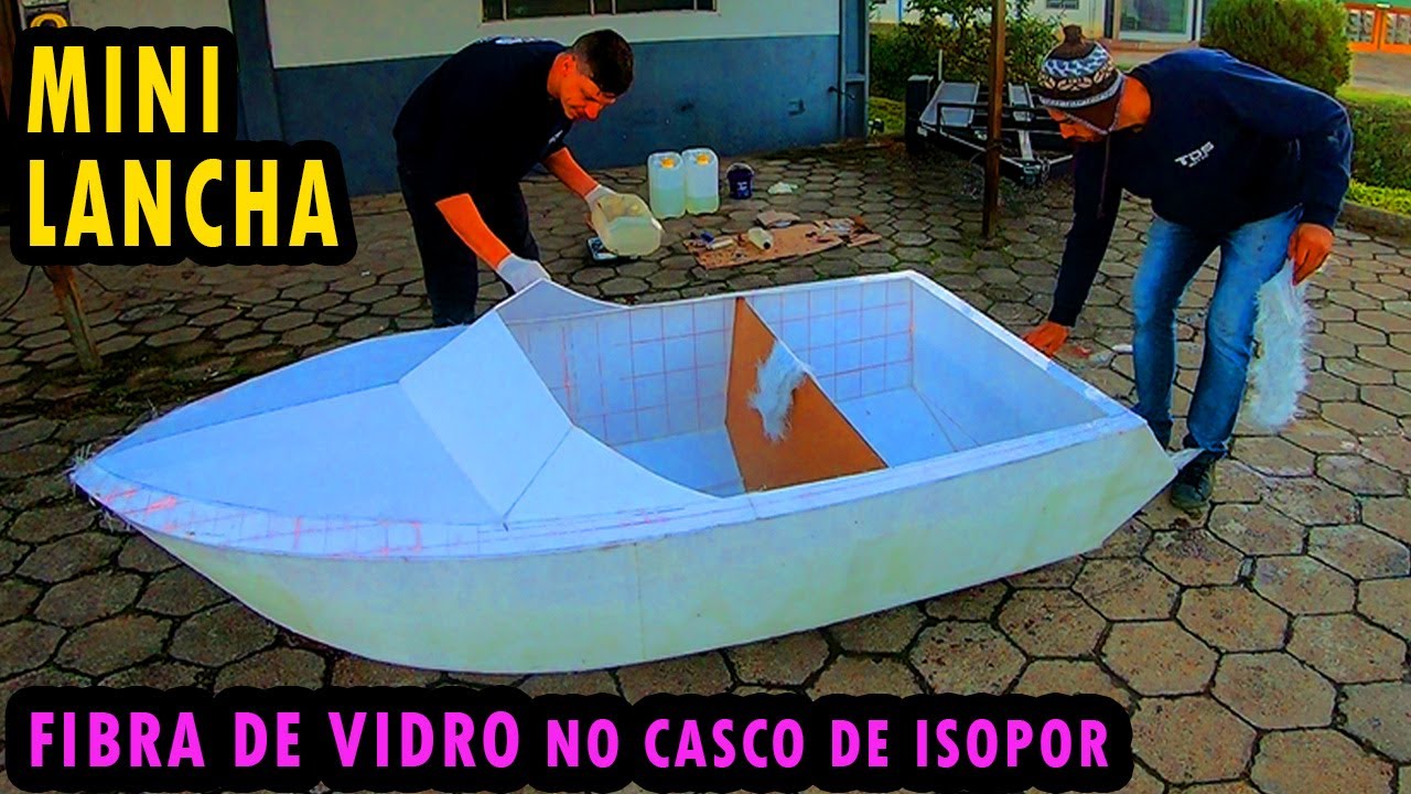 Colocamos FIBRA em todo o ISOPOR da MINI LANCHA - virou LANCHA de verdade