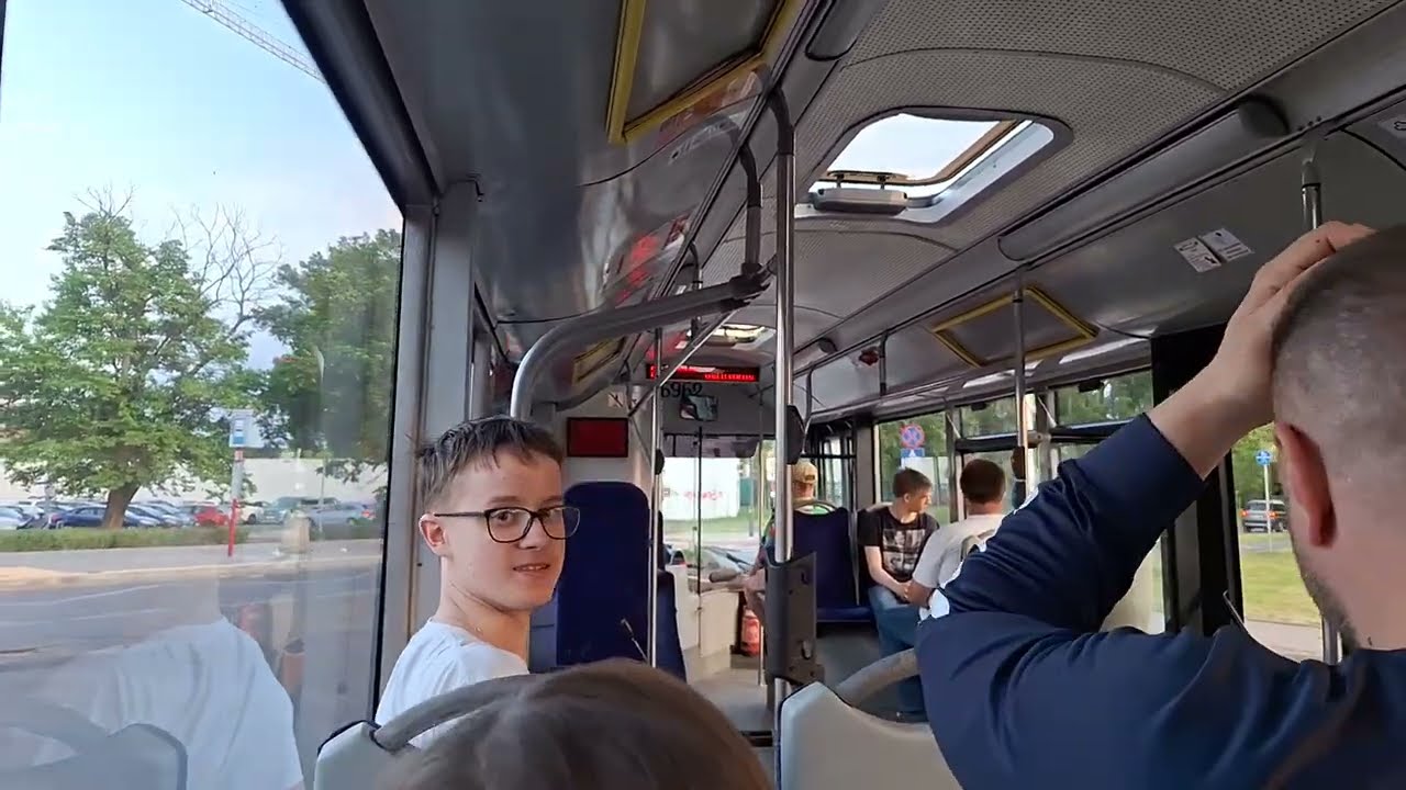 Solaris Urbino 15 I #6962 🎵ZF🎵 (ex. #8919) [MZA Warszawa - Linia R]