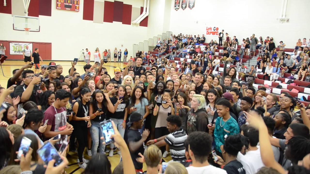 Giveback Game with: Dysart High School