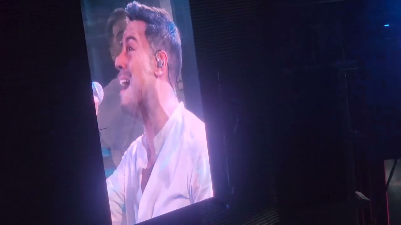 SI TE VAS. CARLOS RIVERA EN VIVO DESDE ACAPULCO/ HERMES SALDAÑA.