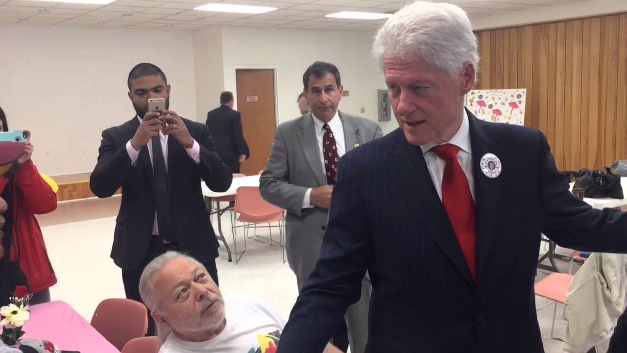 Watch Former President Bill Clinton Work The Room At Harrisburg Senior Center