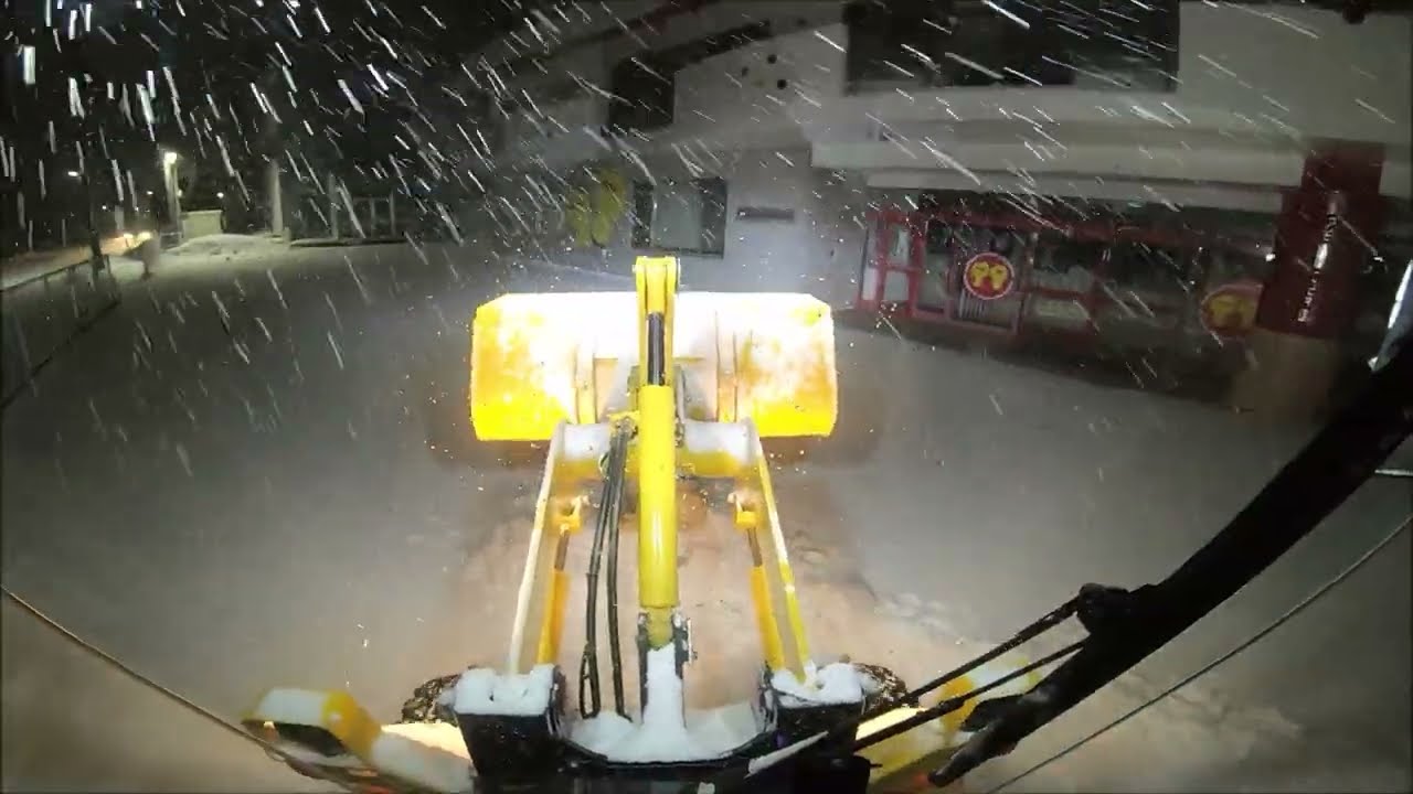 【今季最強寒波】雪雲無いのに雪が降り続ける中喋り続けるいつもの幼稚園2 除雪車の車窓から 213