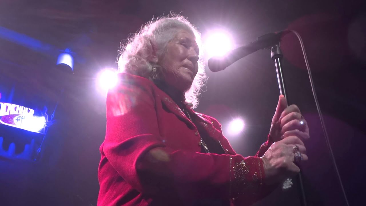 Remember Phil & Gary 2015 (Off.) Philomena Lynott - Speech