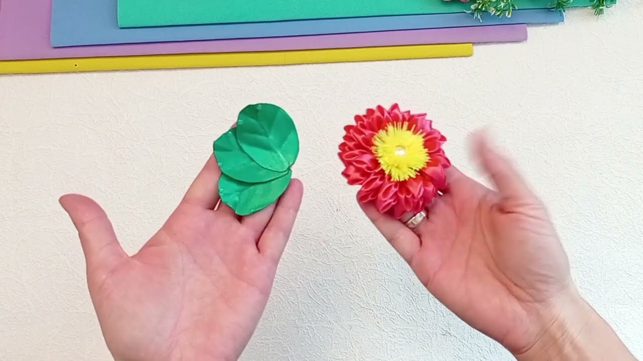 Волшебно!!! Цветы из атласной ленты... Нежные бантики из лент