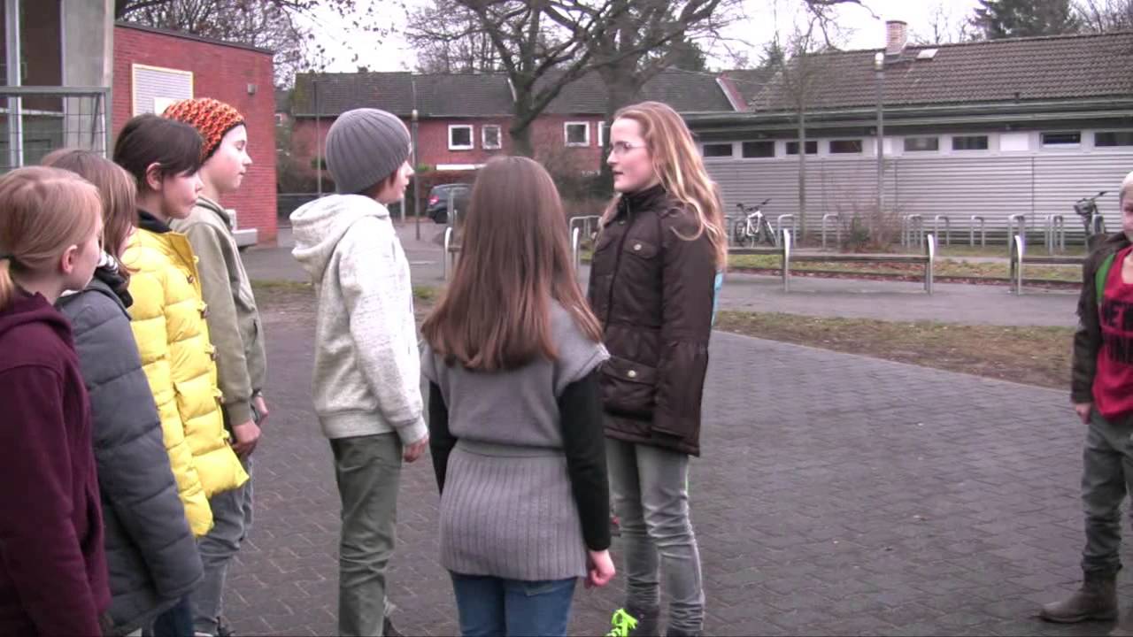 Tina und die b&ouml;se Clique - Kurzfilm gegen Mobbing *with english subtitles* (Tina and the evil Gang)