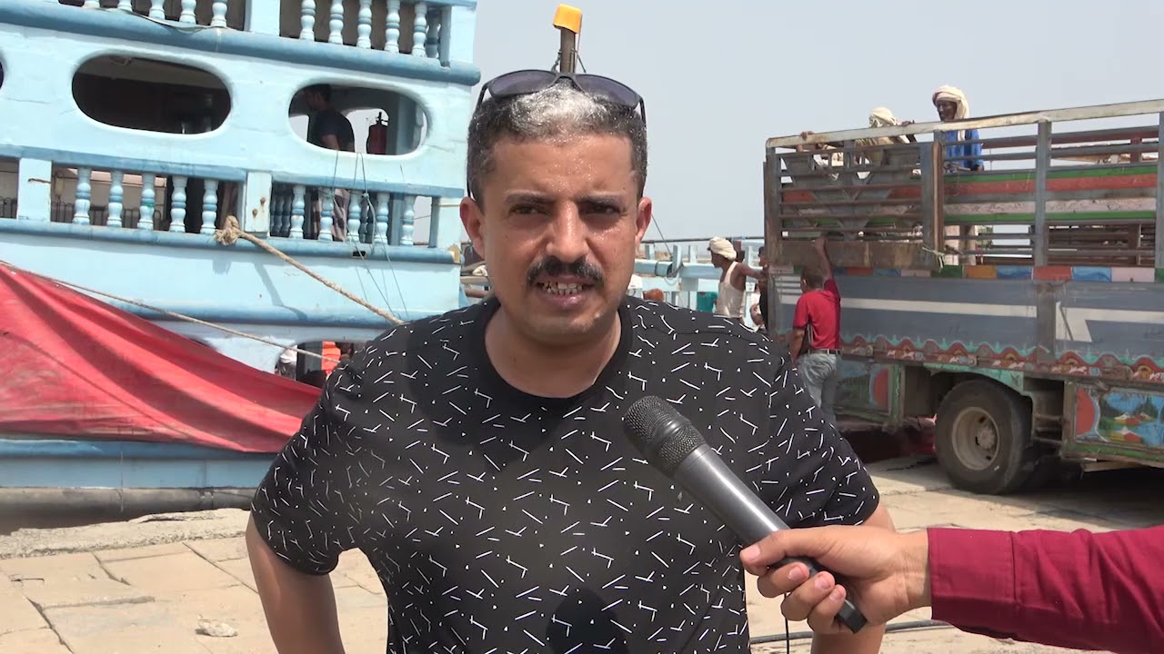 ميناء المخا يستأنف أعماله باستقبال سفينتين تجاريتين