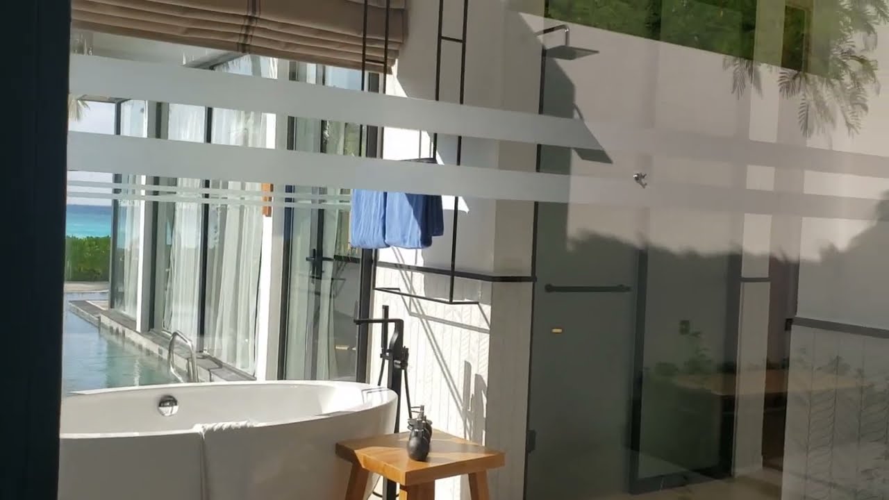 Outdoor Patio and Shower Area, Beach Pool Villa, Hilton Maldives Amingiri Resort, September 2023