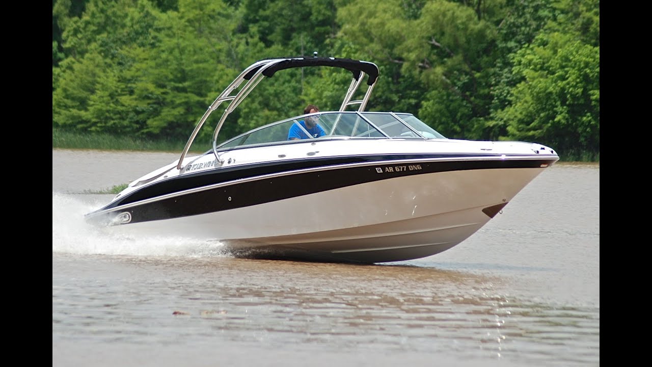 2009 Four Winns H260 Bowrider Tour