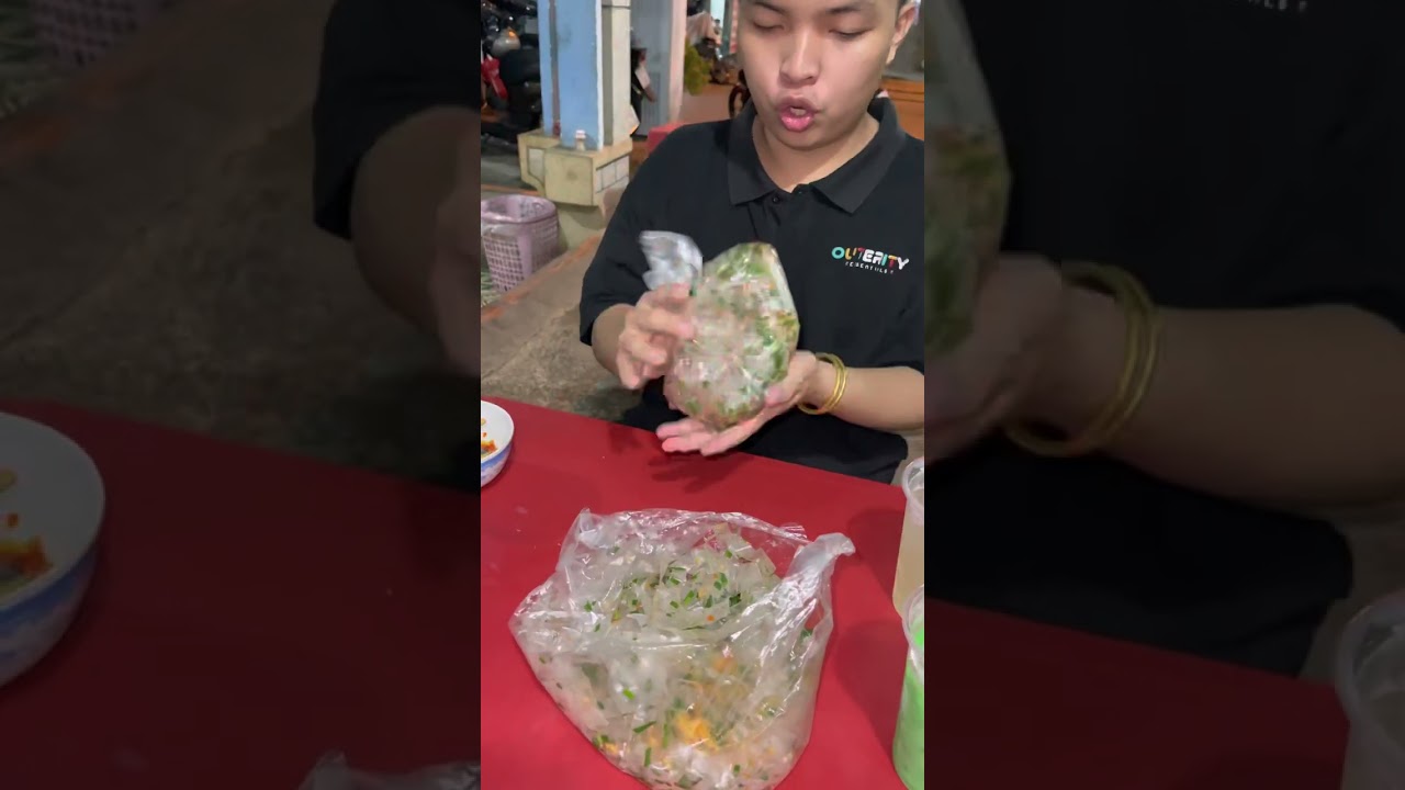 Bánh Tráng Trộn Mỡ Hành  Cô Hạnh Trung Chánh Hóc Môn