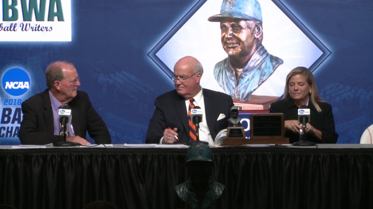 2018 CWS - Press Conference - Dick Howser Trophy Presentation