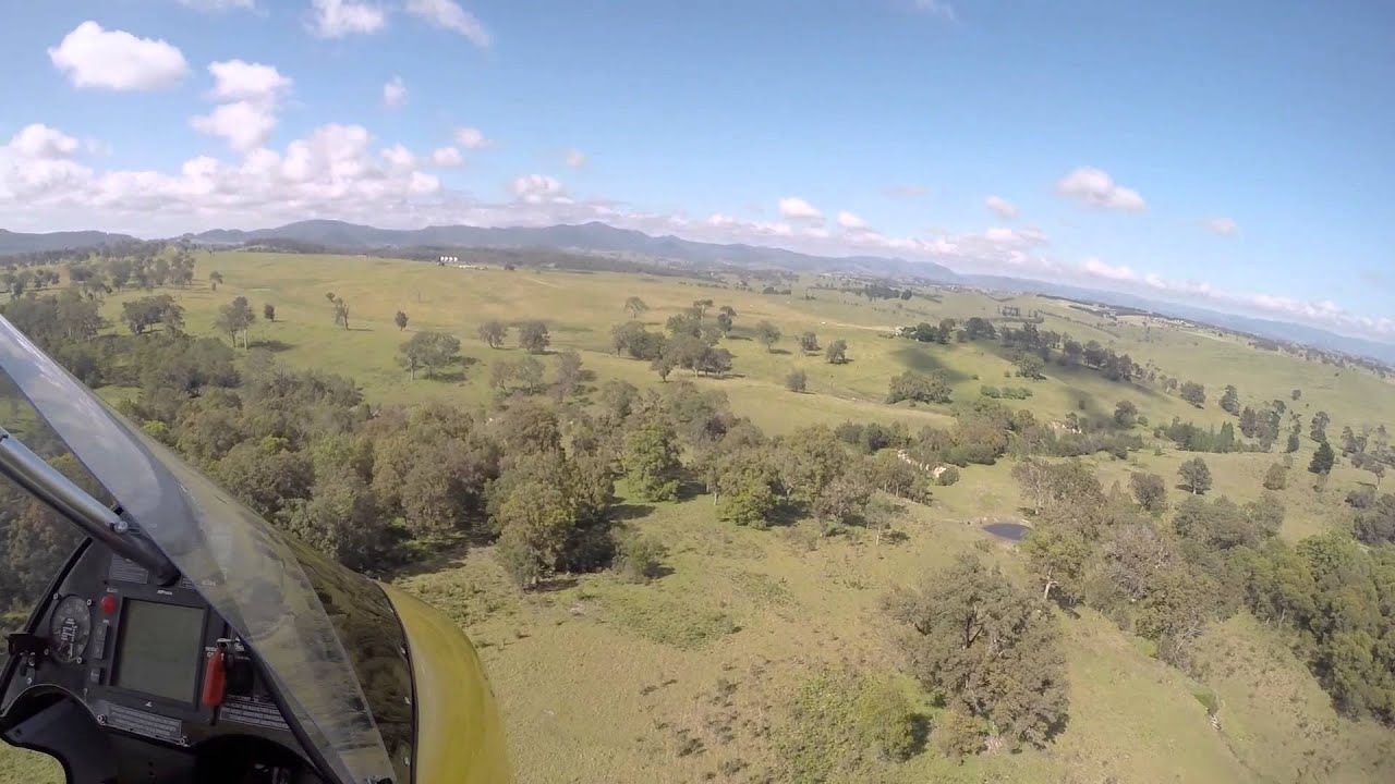 Microlight trike emergency forced landing after take off from 300ft