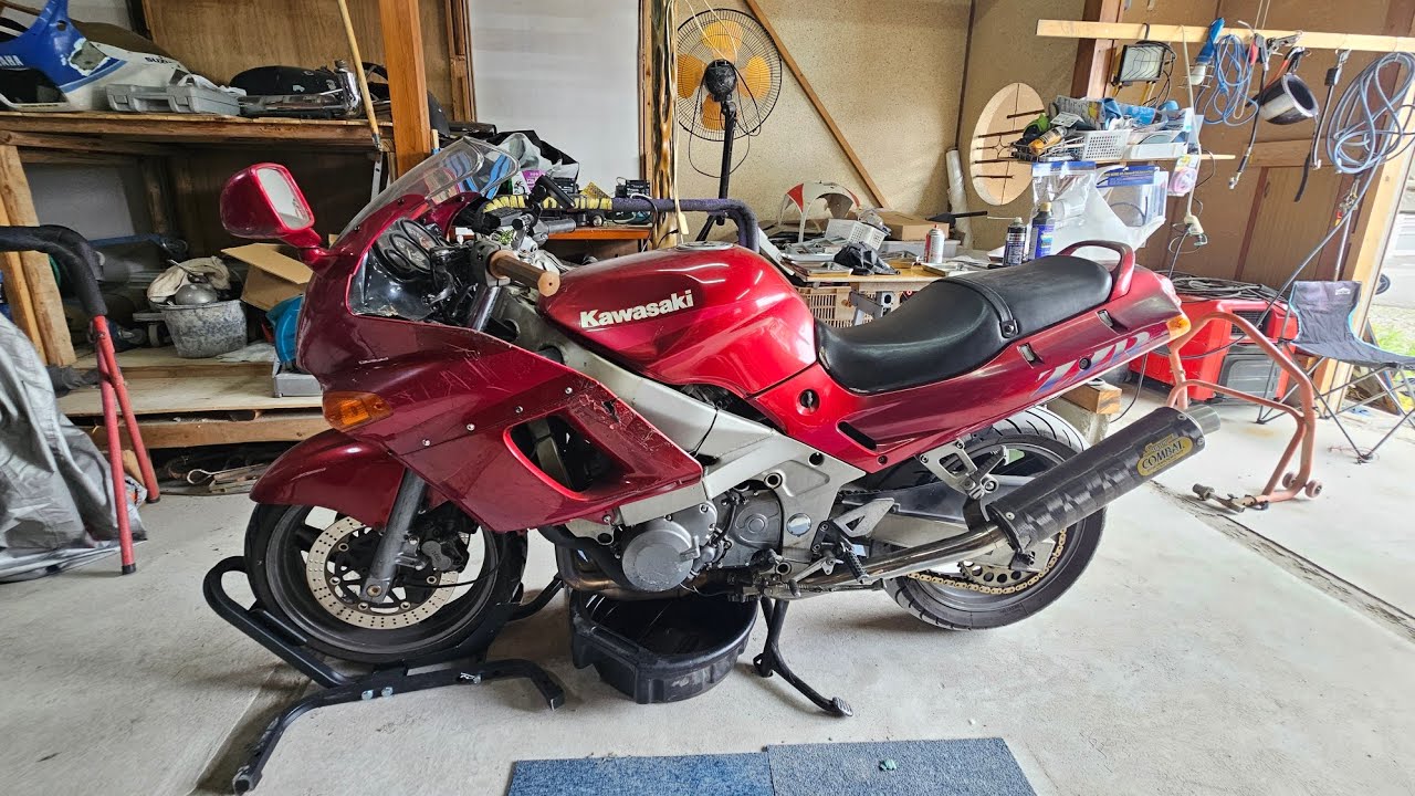 Kawasaki　ZZR400