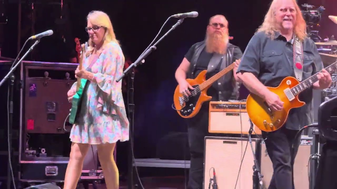 Gov’t Mule ‘’Rocking Horse’’ | ‘’Soulshine’’ w/ Susan Tedeschi 9/10/25 Pine Knob Music Theatre (4K) 