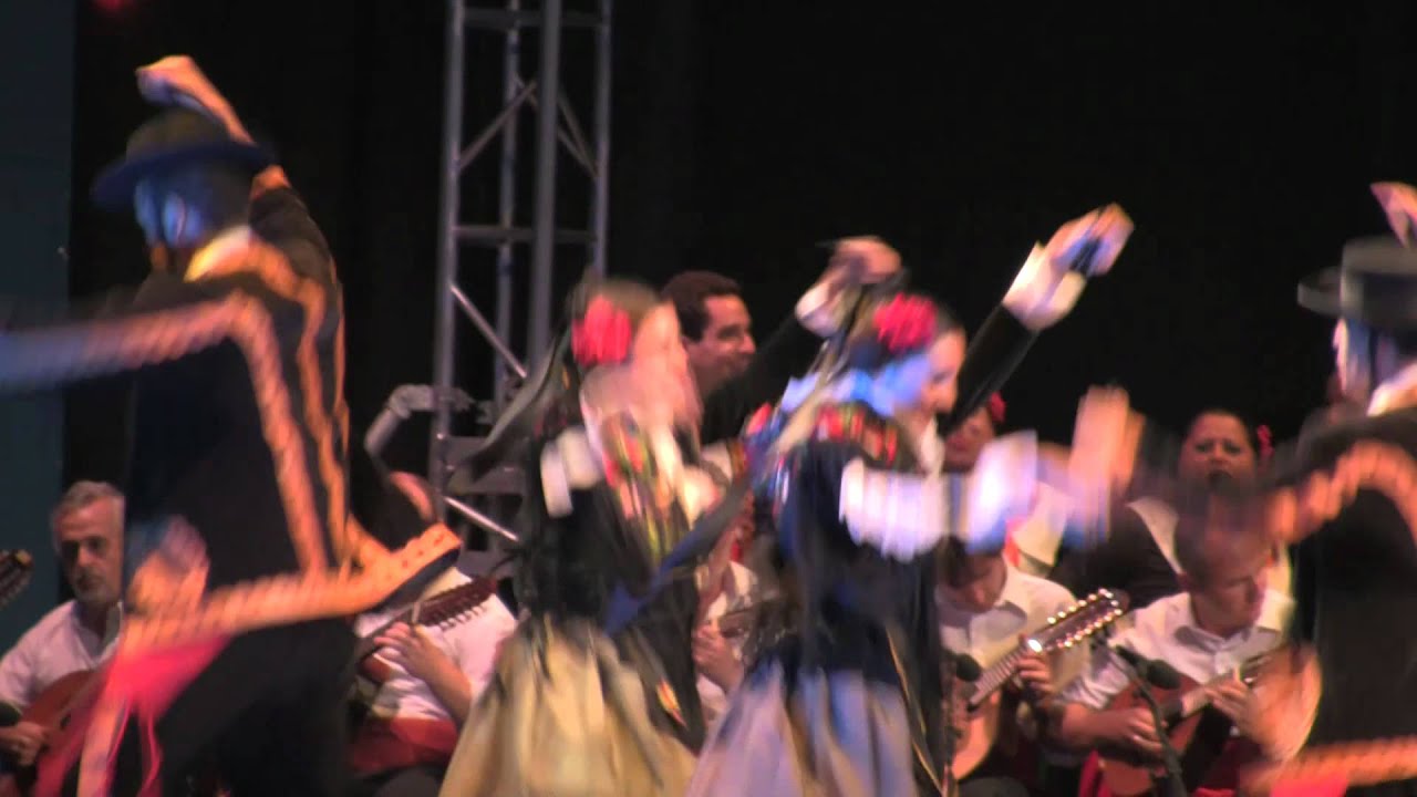 Coros y Danzas Extremadura de Badajoz (21/7/2012)