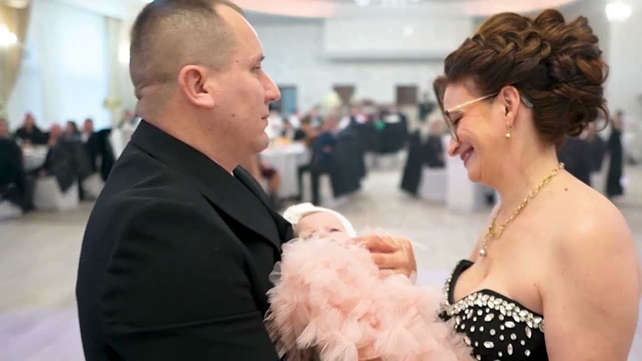 Victoria Maria - Prima petrecere, primul dans – emoții împărtășite cu familia
