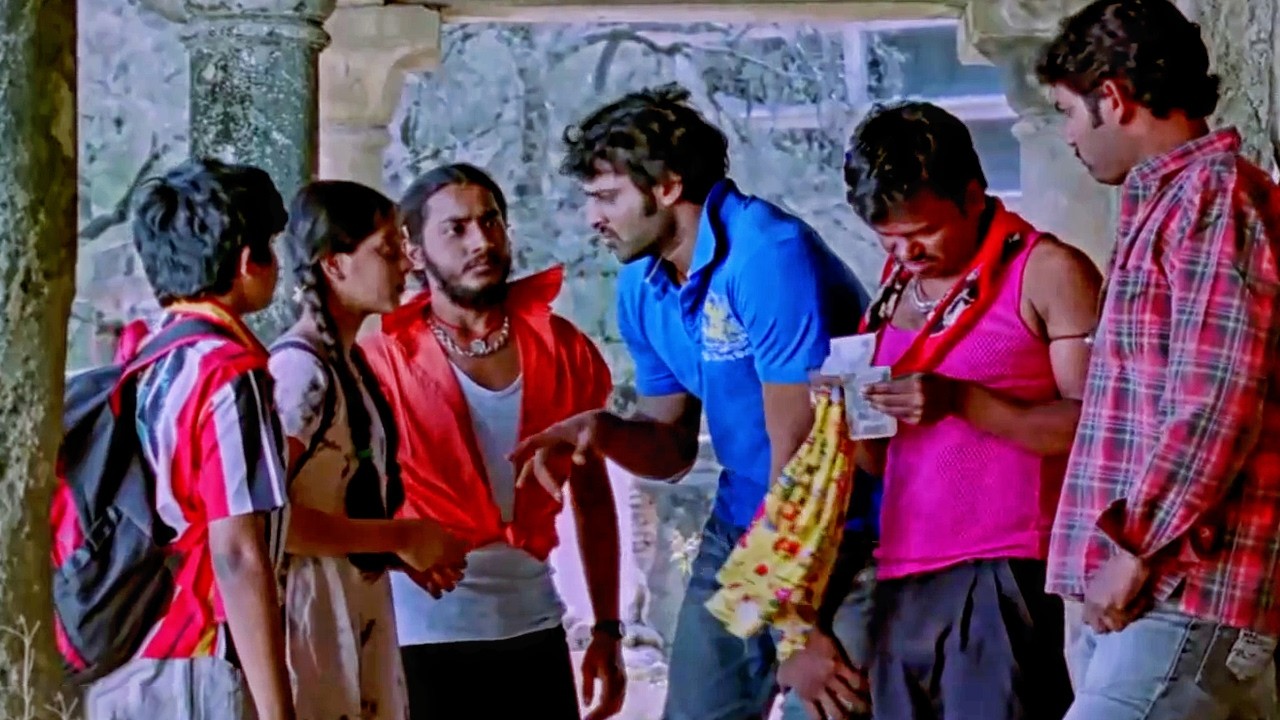 ये बच्चे प्रभास से मिलने आये l The Return of Rebel 2 Movie Best Scene