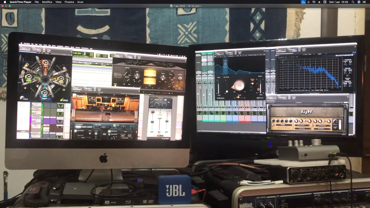 OUTSIDE RECORDING STUDIO - PRESENTATION - 2023