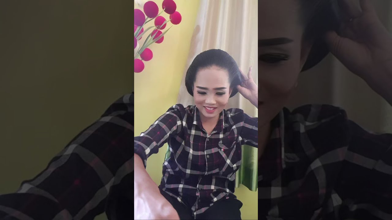 Keren Sekali, Proses Memasang Sanggul Jawa Sendiri