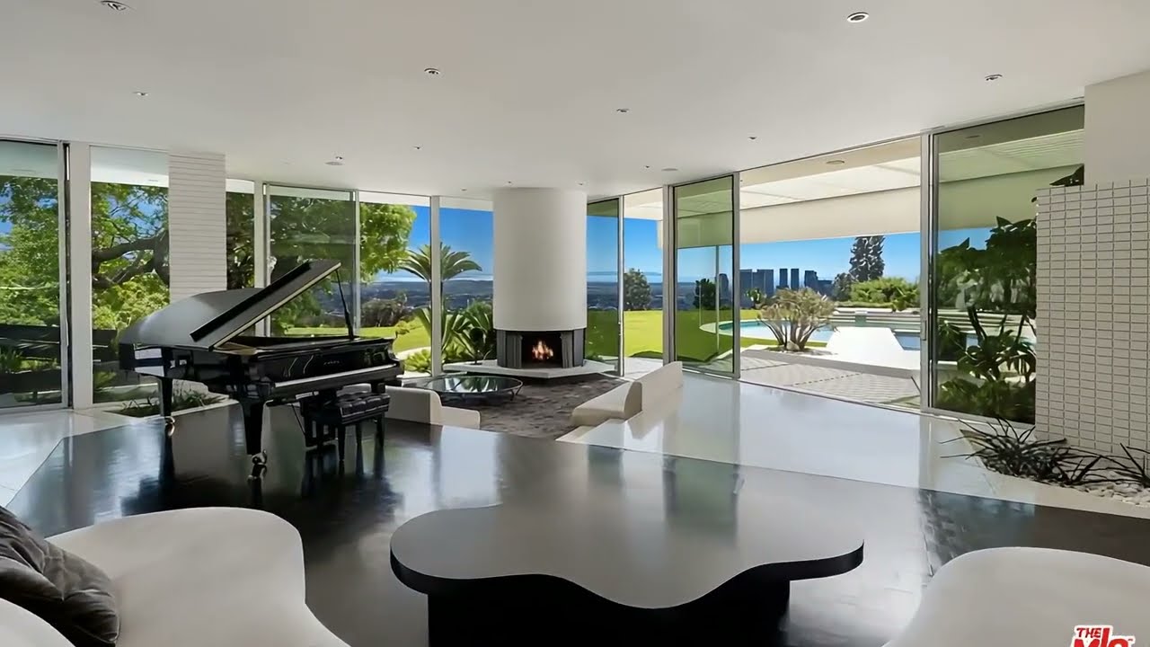 Inside a LEGENDARY Mid-Century Masterpiece in Beverly Hills