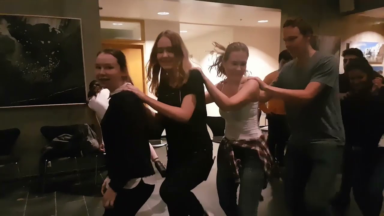 ErsasmusPlus - Dancing in Iceland - IISS “L.Vanvitelli”