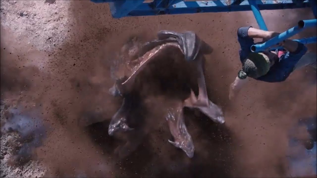 Tremors 6: A Cold Day in Hell -  Graboid Attacks Hart