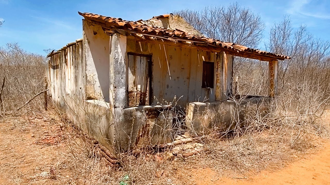 Povoado inteiro abandonado no sert&atilde;o cearense