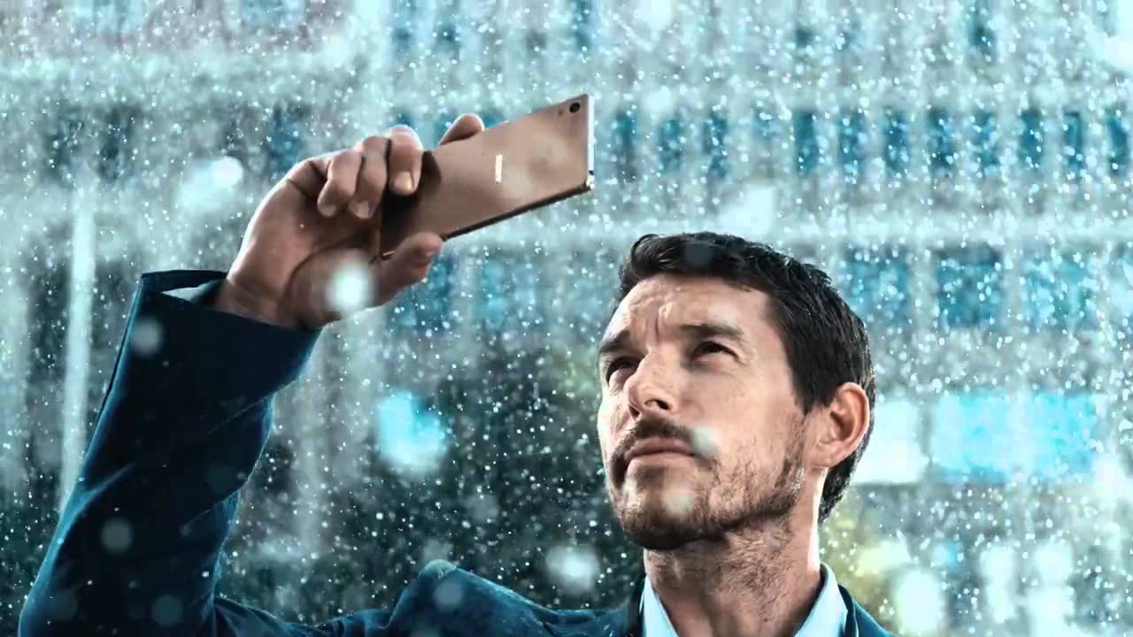 Sony Xperia Z3+ Commercial