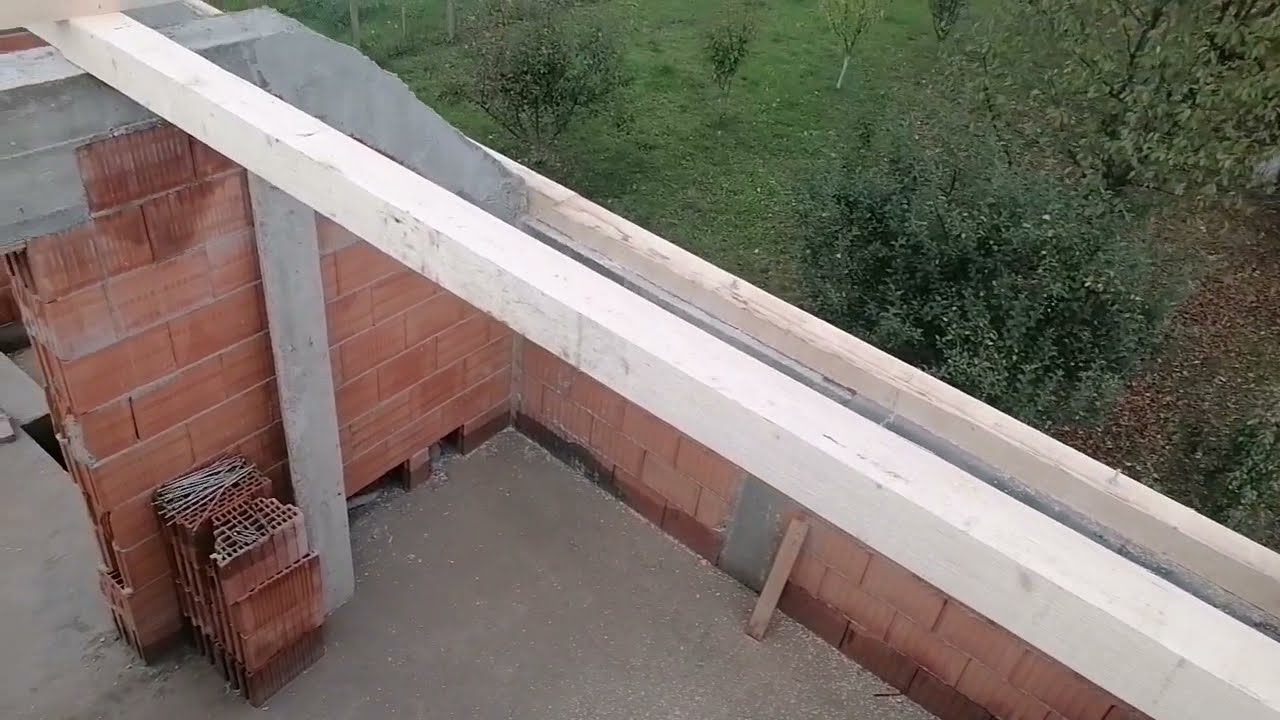 Acoperiș în doua ape. (prinderea grinzilor pe zid) #1