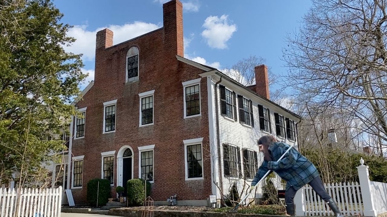 EARLY MORNING GARDEN SPRING CLEANING, THEN A WALK IN CONCORD, MA TO LOOK AT COLONIAL HOMES