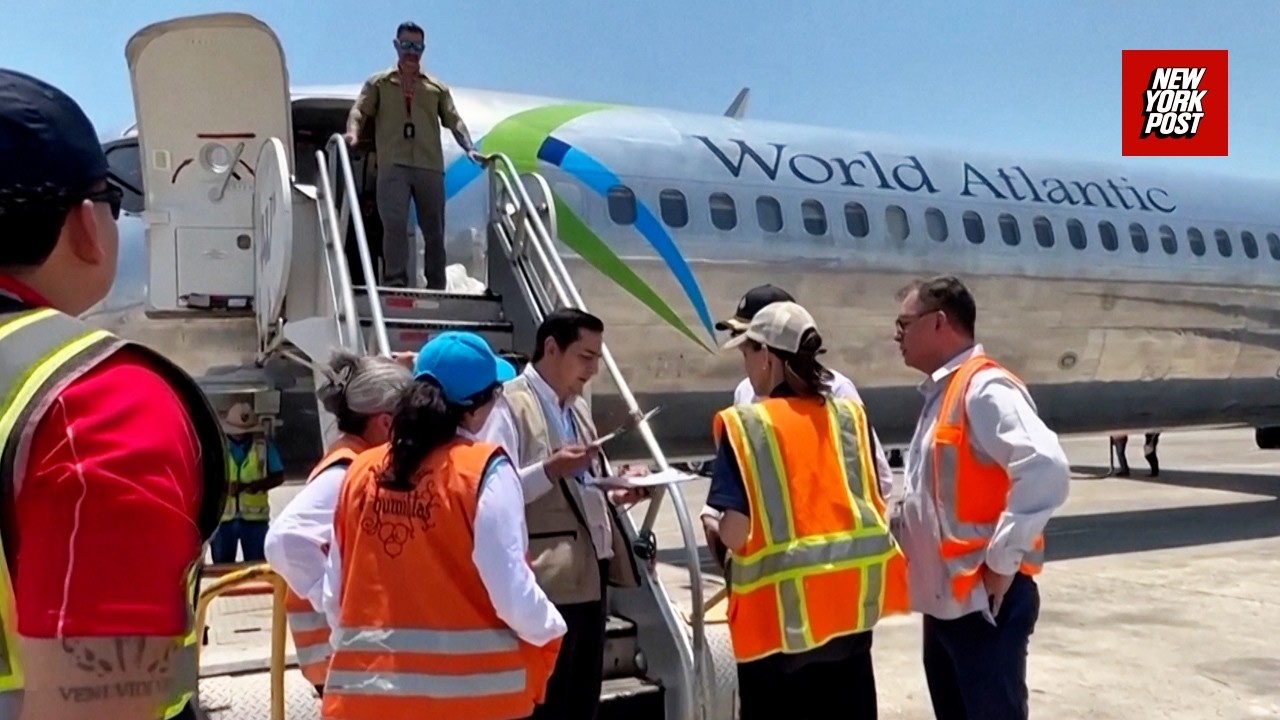 First flight of migrants who agreed to self-deport for cash arrives in Honduras