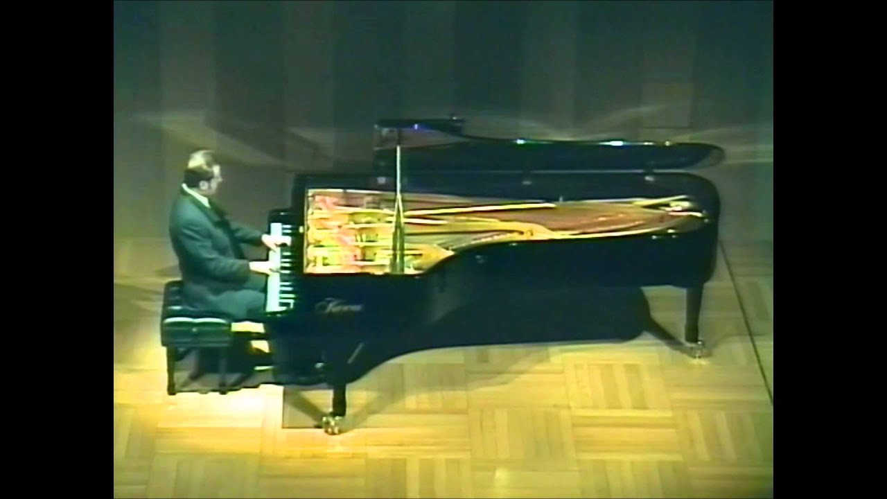 Victor Lyadov plays Mendelssohn-Bartholdy Venetianisches Gondellied a-moll op.62-5