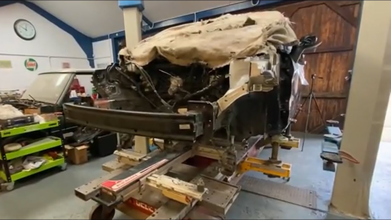 CRASH DAMAGED 2017 FIESTA ST RED EDITION GETS A NEW INNER WING