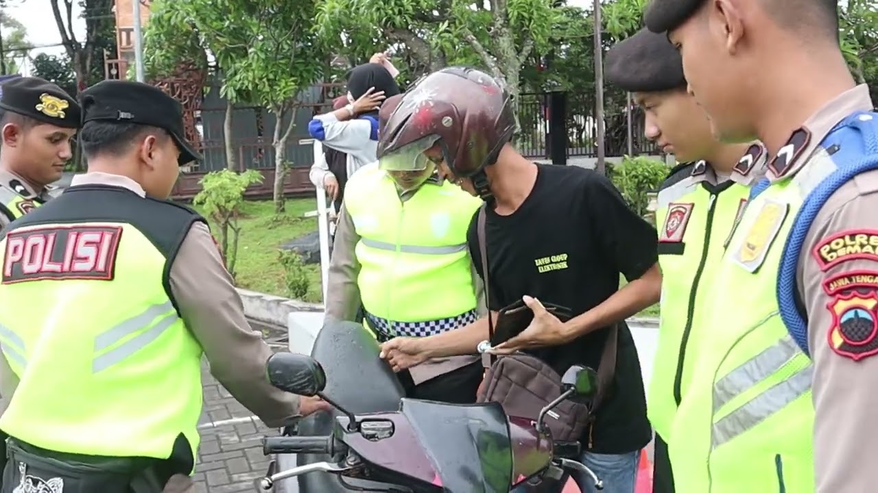 Pastikan Liga 4 Jateng Aman, Kapolres Demak Turun Langsung Pimpin Pengamanan