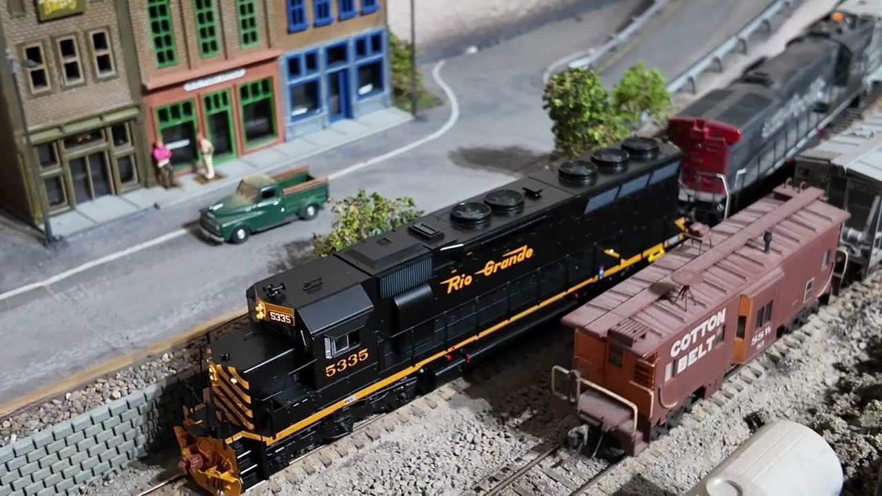 road power picking up grain cars