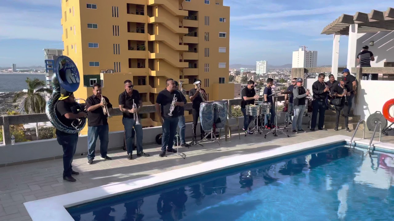 Banda Brissa Mazatleca- El Polvorón