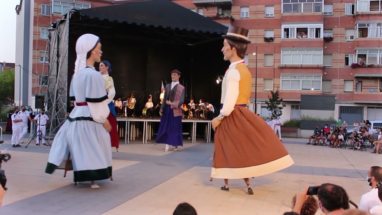 Espectáculo Gigantes y Danzas Noáin 2021- ÍNTEGRO