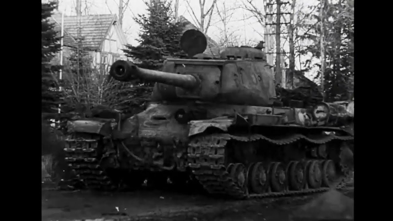 Seltene Aufnahmen Luftwaffe Ju 87 G Kanonenvogel zerst&ouml;ren Sowjetische IS-2 Panzer im Fr&uuml;hling 1945