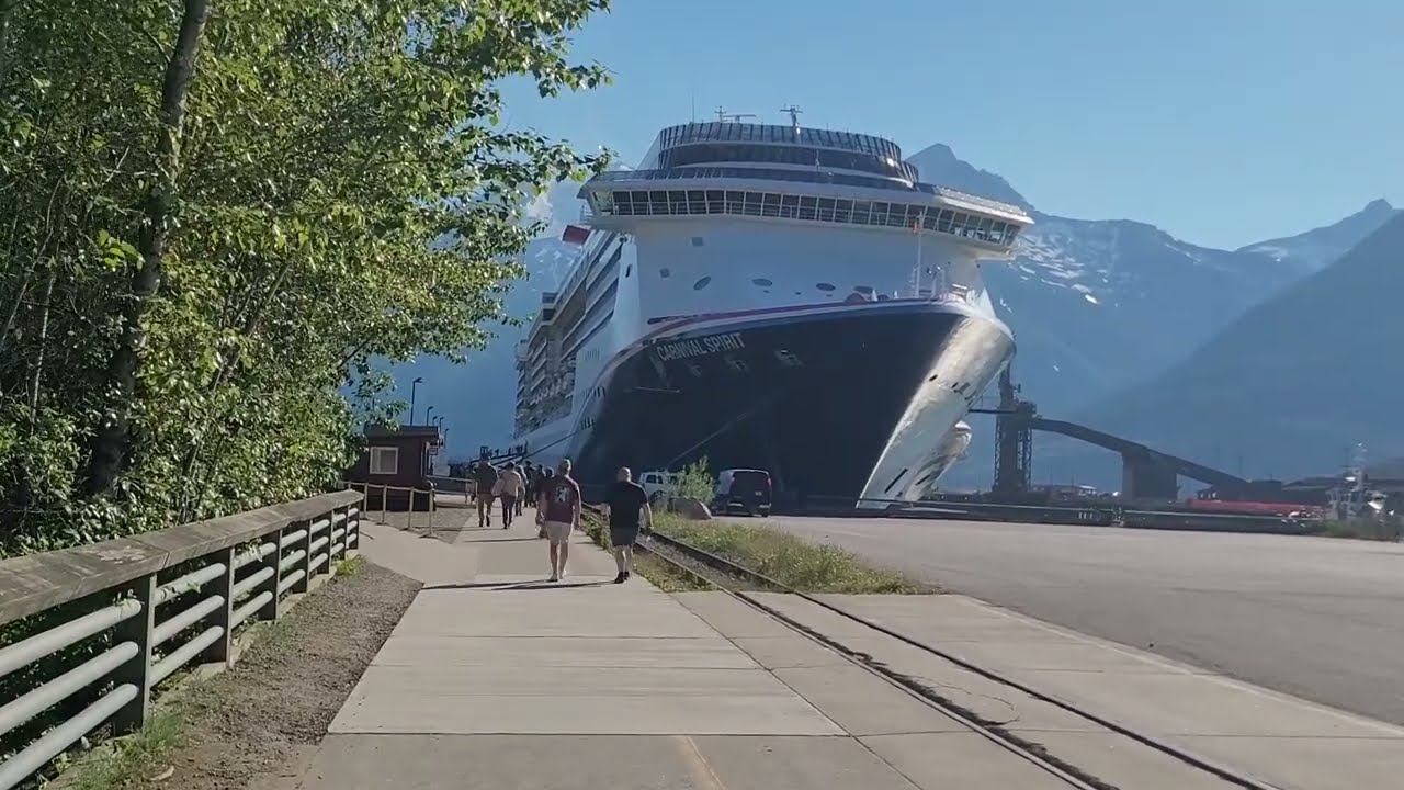 Alaska Cruise Ultimate Yukon and White Pass Railroad Adventure