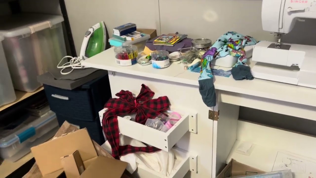 Authentic Craft Space Tour #craftroomconfessional