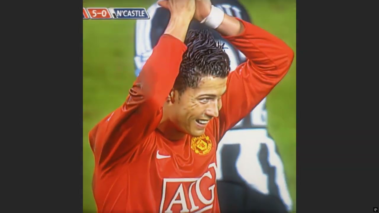 @cristiano  goat for a reason @ManUnitedHQ 