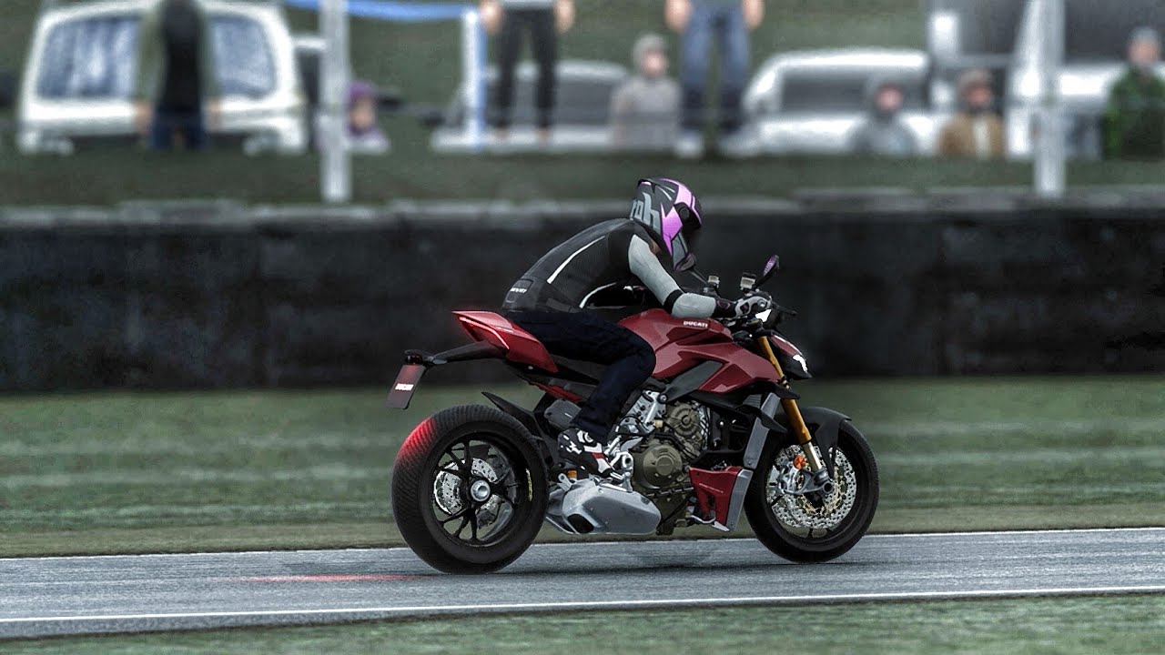 Ducati Super Naked V4 S (2020) – Snetterton (Ride 4)